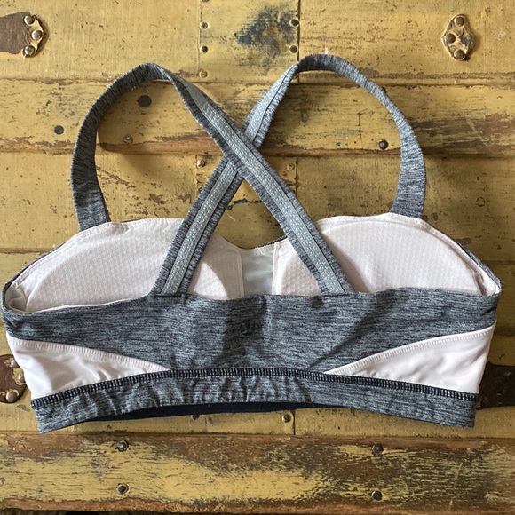 🍋 LULULEMON PINK STRETCH WORKOUT SPORTS BRA TOP CROP TOP 6 - Picture 10 of 11